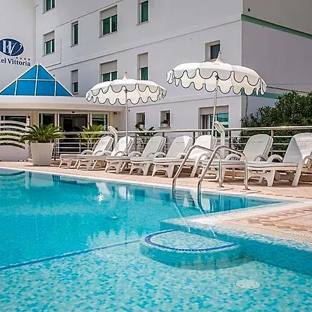 Vittoria 4*
