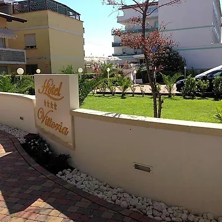 Otel Vittoria 4*
