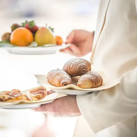Vittoria Hotel 4*